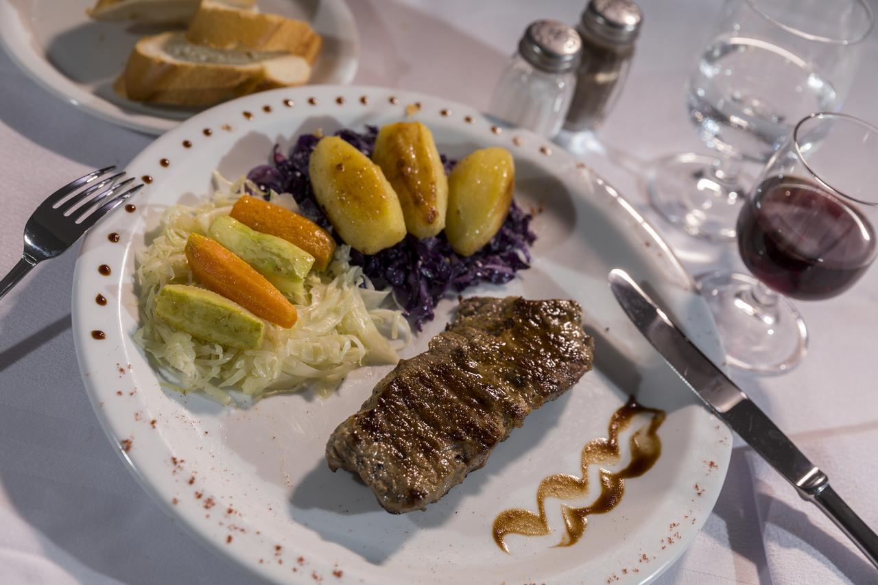 Hari Club Beach Resort Aghīr Zewnętrze zdjęcie
